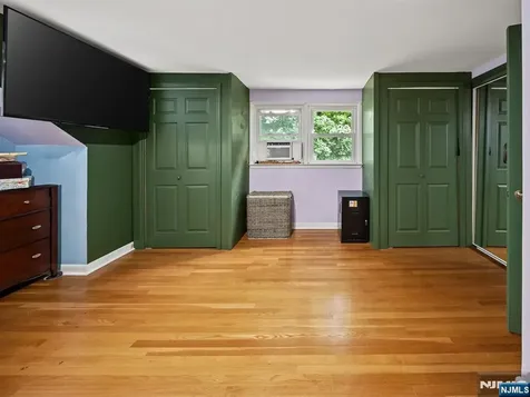17 Ravine Court Clifton NJ 07013
