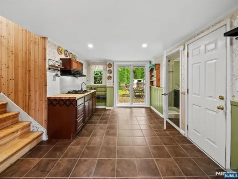 17 Ravine Court Clifton NJ 07013