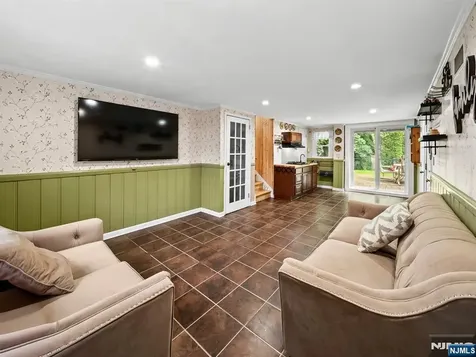 17 Ravine Court Clifton NJ 07013