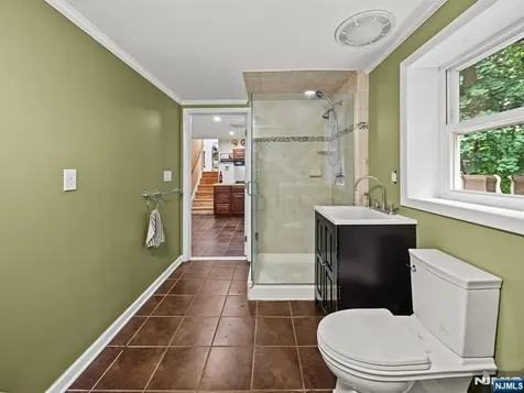 17 Ravine Court Clifton NJ 07013
