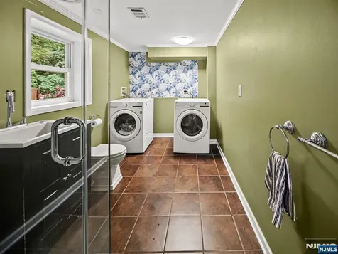 17 Ravine Court Clifton NJ 07013