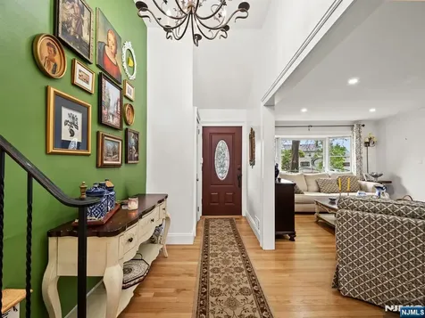 17 Ravine Court Clifton NJ 07013