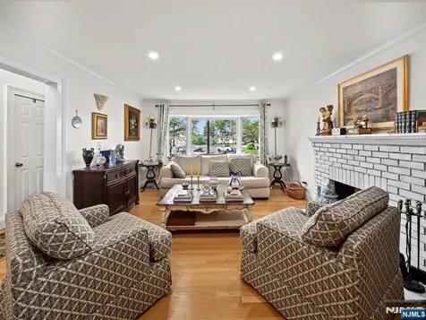 17 Ravine Court Clifton NJ 07013