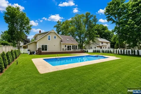 123 Passaic Avenue Pompton Lakes NJ 07442