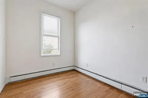 4108 New York Avenue Union City NJ 07087