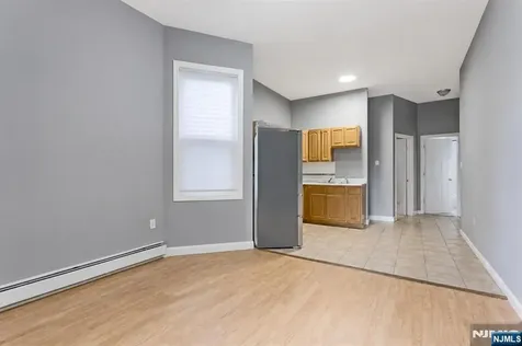 4108 New York Avenue Union City NJ 07087