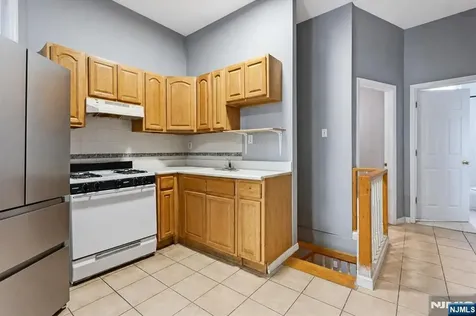 4108 New York Avenue Union City NJ 07087