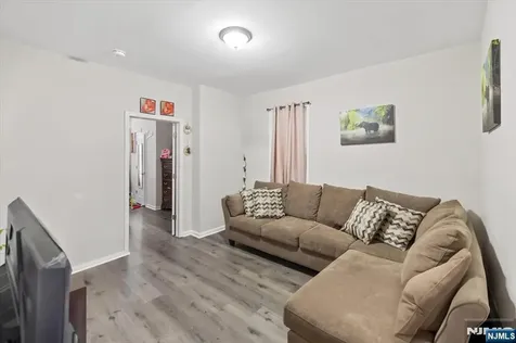 164 Parker Street Newark NJ 07104