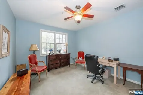 1 Ashley Court Hawthorne NJ 07506