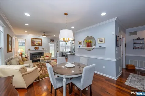 1 Ashley Court Hawthorne NJ 07506