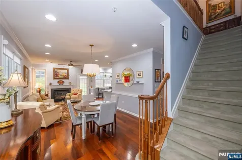1 Ashley Court Hawthorne NJ 07506