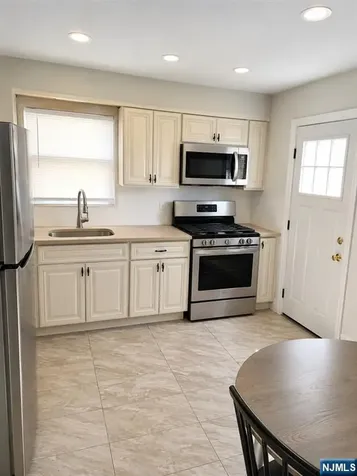 251 Stover Avenue North Arlington NJ 07031