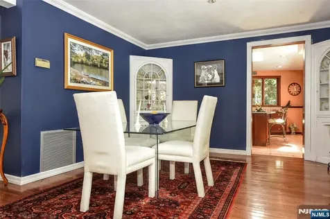 45 Lake Shore Oakland NJ 07436