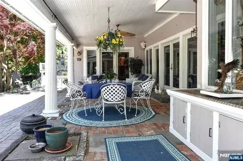 45 Lake Shore Oakland NJ 07436