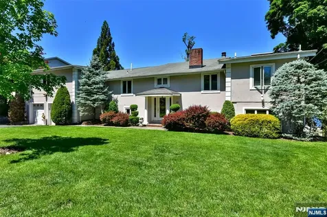 45 Lake Shore Oakland NJ 07436