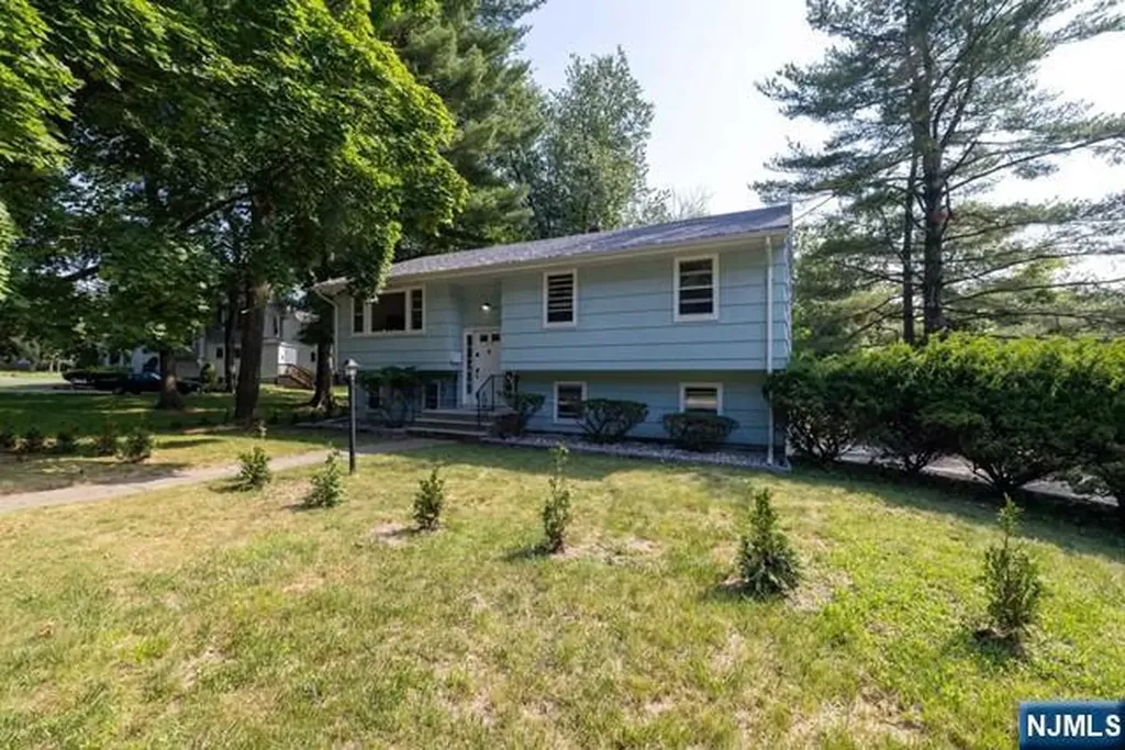 138 Grant Avenue Cresskill NJ 07626