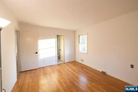 138 Grant Avenue Cresskill NJ 07626