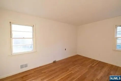 138 Grant Avenue Cresskill NJ 07626