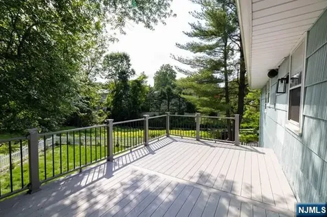 138 Grant Avenue Cresskill NJ 07626