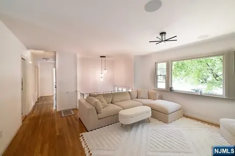 138 Grant Avenue Cresskill NJ 07626