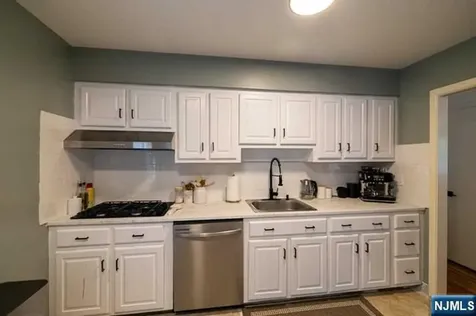 138 Grant Avenue Cresskill NJ 07626