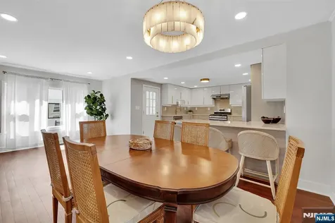 25 Riverview Avenue Rutherford NJ 07070