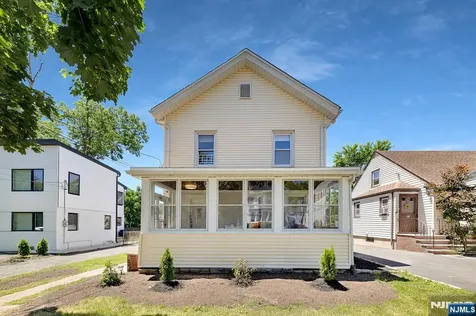 25 Riverview Avenue Rutherford NJ 07070