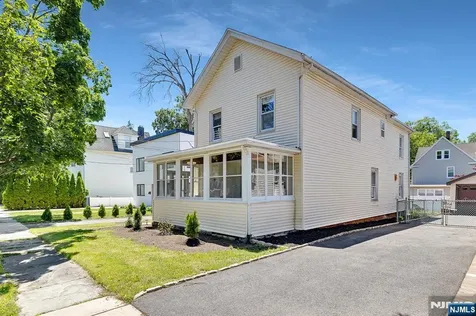 25 Riverview Avenue Rutherford NJ 07070