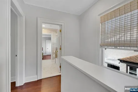 25 Riverview Avenue Rutherford NJ 07070