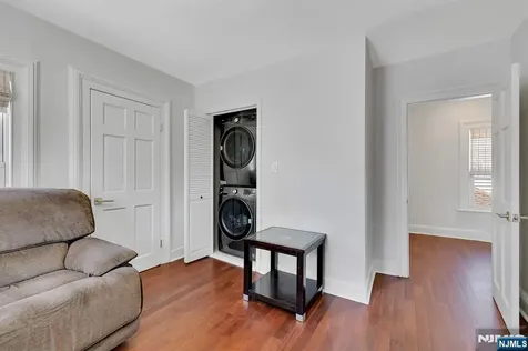 25 Riverview Avenue Rutherford NJ 07070