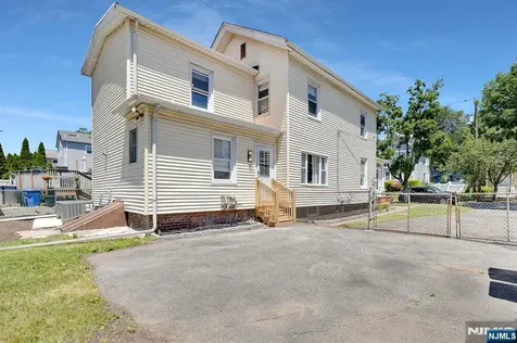 25 Riverview Avenue Rutherford NJ 07070