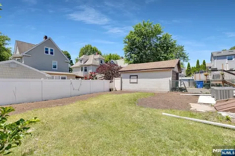 25 Riverview Avenue Rutherford NJ 07070