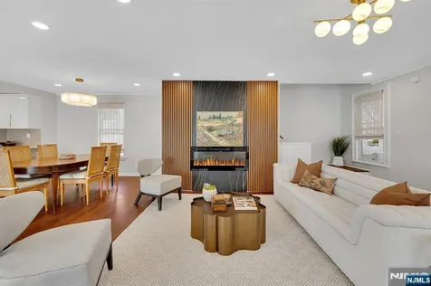 25 Riverview Avenue Rutherford NJ 07070