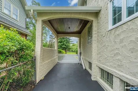 9 Parkway Montclair NJ 07042