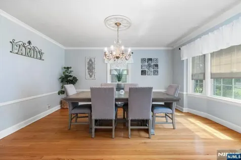 84 Raymond Avenue Rutherford NJ 07070