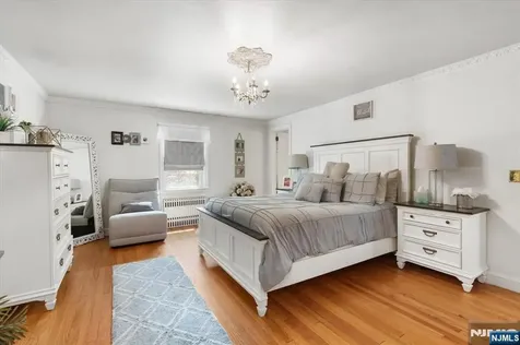 84 Raymond Avenue Rutherford NJ 07070