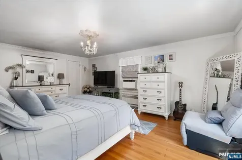84 Raymond Avenue Rutherford NJ 07070