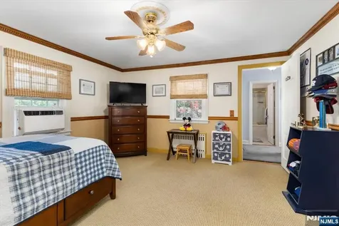84 Raymond Avenue Rutherford NJ 07070
