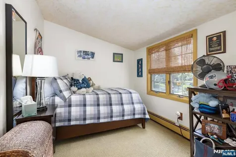 84 Raymond Avenue Rutherford NJ 07070