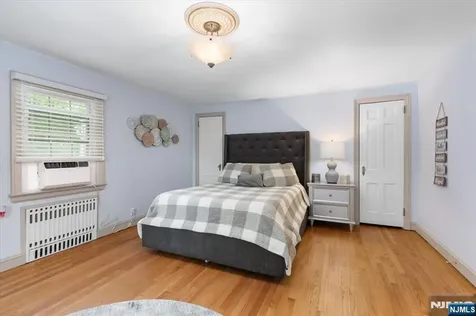 84 Raymond Avenue Rutherford NJ 07070