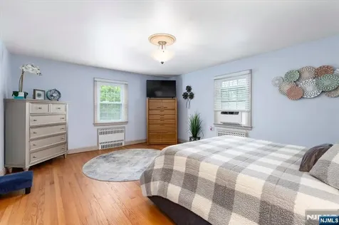 84 Raymond Avenue Rutherford NJ 07070