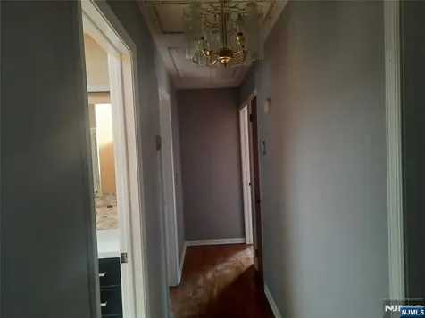 74 Delford Bergenfield NJ 07621
