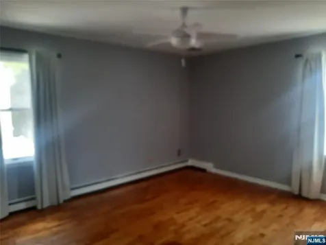 74 Delford Bergenfield NJ 07621
