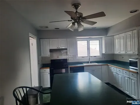 74 Delford Bergenfield NJ 07621