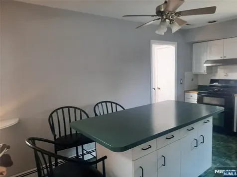74 Delford Bergenfield NJ 07621