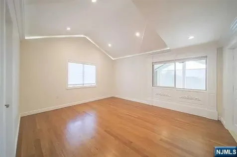 72 Brinkerhoff Terrace Palisades Park NJ 07650