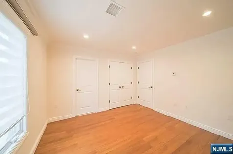72 Brinkerhoff Terrace Palisades Park NJ 07650
