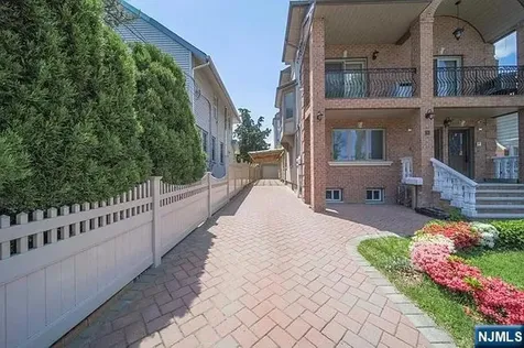 72 Brinkerhoff Terrace Palisades Park NJ 07650