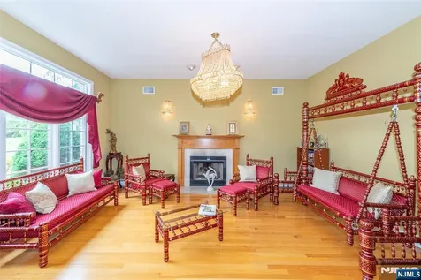 5 Raine Tree Court Kinnelon Borough NJ 07405