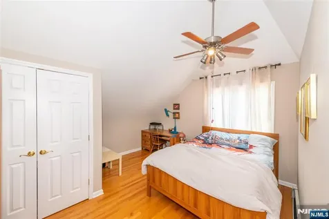 5 Raine Tree Court Kinnelon Borough NJ 07405
